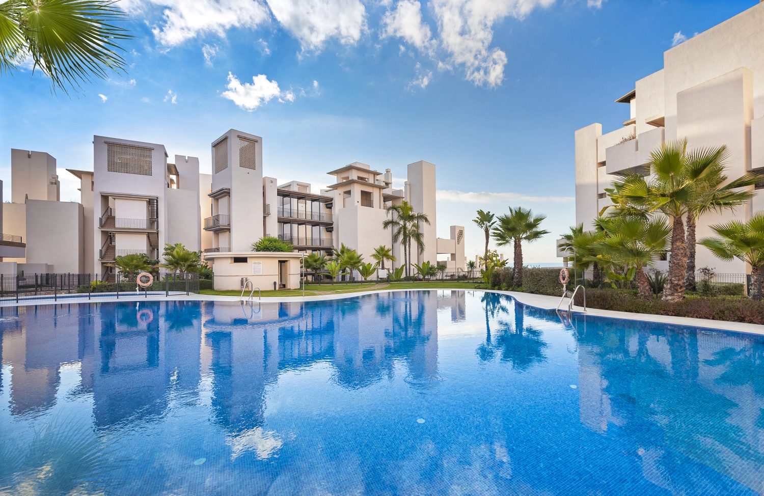 Bahia de la Plata EMG Real Estate and Reforms on Costa del Sol