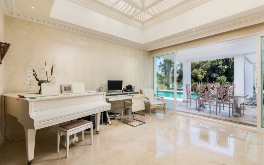 El Paraiso Villa