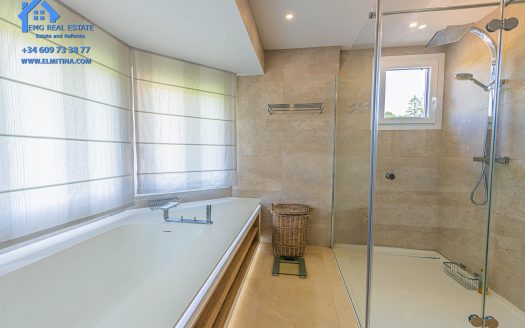 Guadalmina Baja Lara