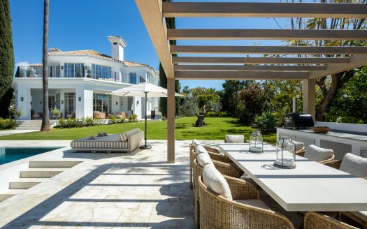 Villa in Nueva Andalucia, Marbella