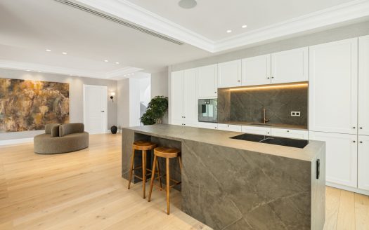 Villa in Nueva Andalucia, Marbella