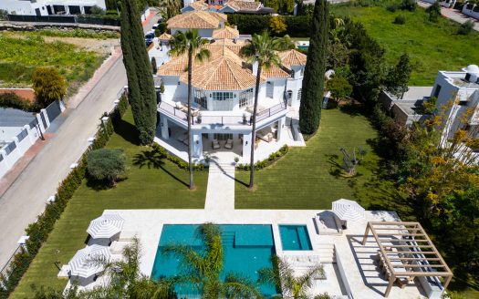 Villa in Nueva Andalucia, Marbella
