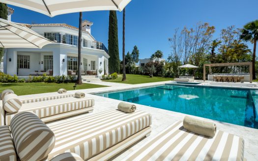 Villa in Nueva Andalucia, Marbella
