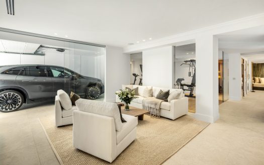 Villa in Nueva Andalucia, Marbella