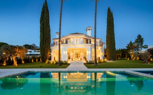 Villa in Nueva Andalucia, Marbella