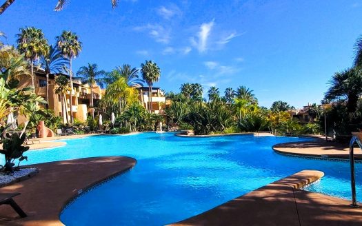 Mansion Club, Marbella Golden Mile – Where Modern Elegance Meets Mediterranean Serenity