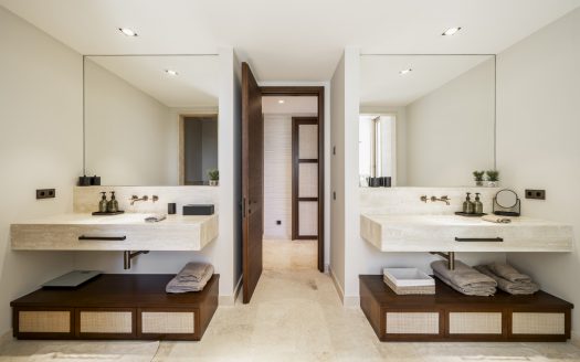 Alberca 5 – Casares del Sol, Casares Golf: Where Andalusian Charm Meets Contemporary Grandeur