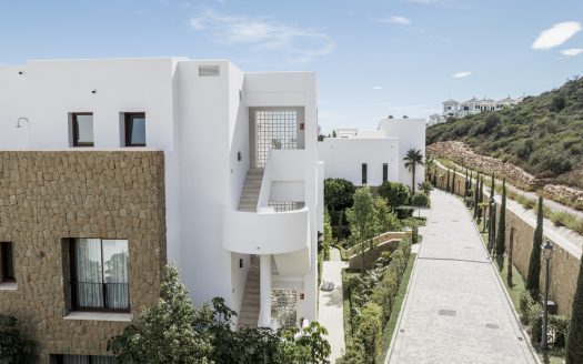 Alberca 5 – Casares del Sol, Casares Golf: Where Andalusian Charm Meets Contemporary Grandeur