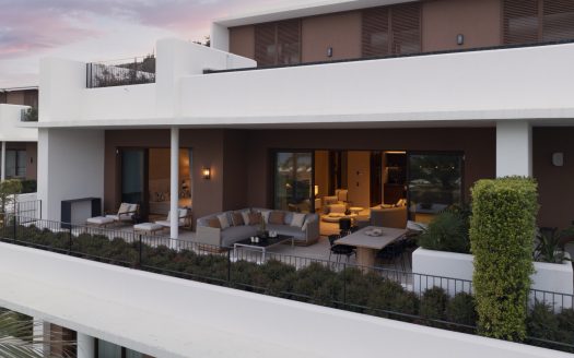 Alberca 5 – Casares del Sol, Casares Golf: Where Andalusian Charm Meets Contemporary Grandeur