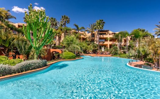 Mansion Club, Marbella Golden Mile – Where Modern Elegance Meets Mediterranean Serenity